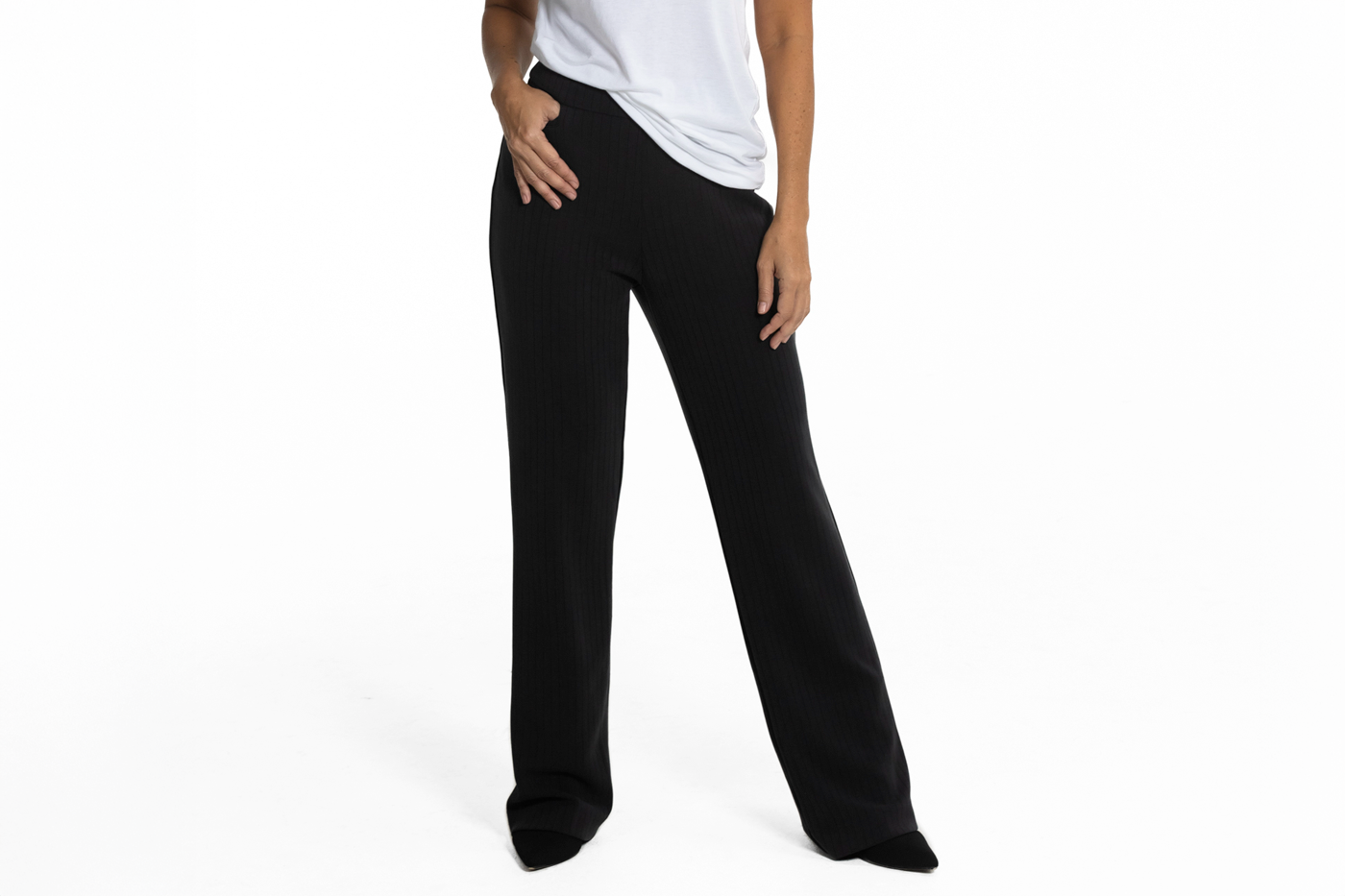 N°21 Women Straight Pants B0215336 9000 BLACK W11ZMS2299_858_3.jpg?v=1748871821